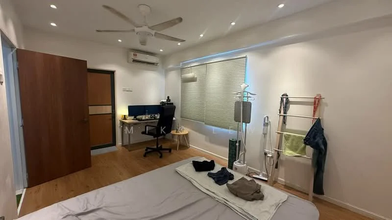 Bedroom features: wooden flooring, white painted walls, recessed downlights, 5-blade ceiling fan, floor-to-ceiling window with blinds, study desk with chair, clothes rack, lamp, open closet, decorative wall art; style: modern.