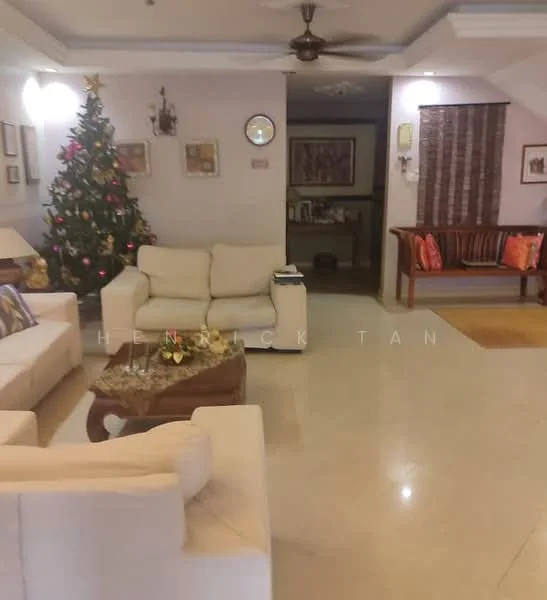 Living features: cream leather sofa, 3-seater sofa, 2-seater sofa, coffee table, decorative wall art, ceiling fan, marble flooring, wall-mounted artwork, Christmas tree, wooden bench, area rug, window treatments; style: contemporary.