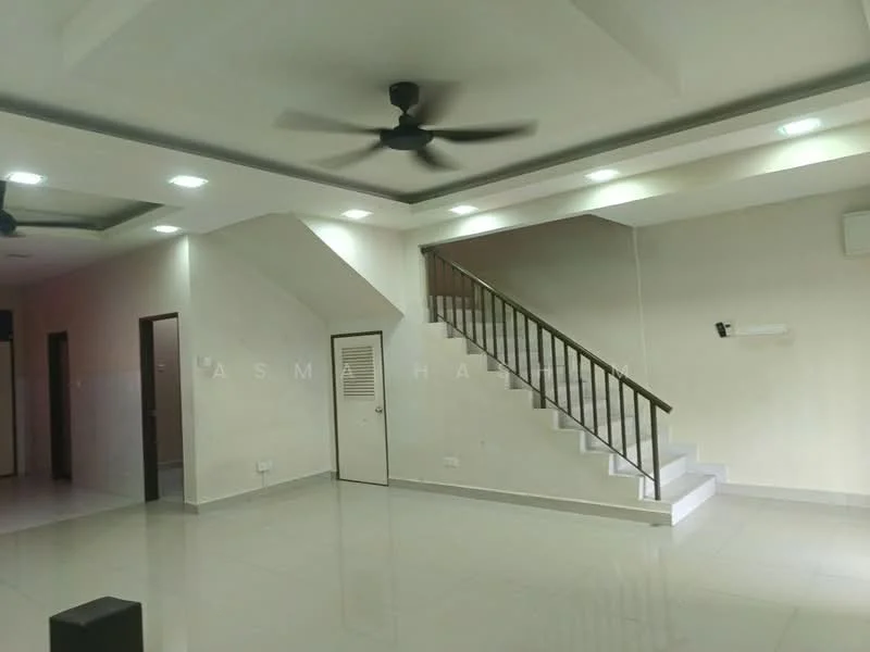 Living features: white painted walls, polished tile flooring, 5-blade ceiling fan with light, recessed downlights, staircase with metal railing, door leading to hallway, air conditioning unit on wall, open layout; style: modern.