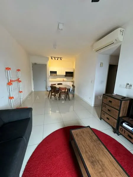 Living features: black fabric sofa, wooden coffee table, red area rug, white painted walls, glossy tile flooring, recessed LED downlights, wall-mounted air conditioning unit, dining table with chairs, open kitchen layout, kitchen island with seating, kitchen cabinets, kitchen countertop; style: modern.