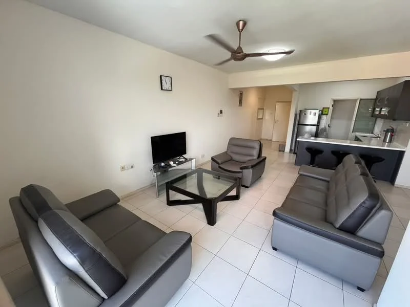 Living features: 3-seater leather sofa in grey, 3-seater leather sofa in grey, glass coffee table, wall-mounted TV, ceiling fan with light, white painted walls, tile flooring, open layout to kitchen, clock on wall; style: modern.