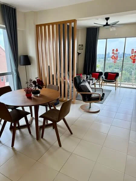 Living features: floor-to-ceiling windows, sliding glass door, wooden partition, ceiling fan, area rug, black leather armchair, red upholstered chairs, round dining table, wooden dining chairs, decorative plants, wall-mounted artwork, light-colored tiled flooring; style: modern; view: city.