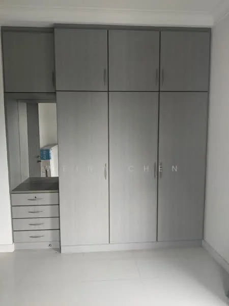 Room features: built-in wardrobe with grey finish, multiple cabinet doors, five drawers, integrated mirror, smooth surface, minimalist design, light-colored walls, tile flooring; style: modern.