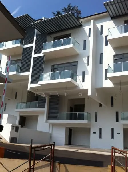 Exterior type: low-rise apartment block; features: white painted facade, recessed balconies, glass railings on balconies, horizontal louvre screens, flat roof, multiple storeys, garage door, modern architectural design; style: modern.