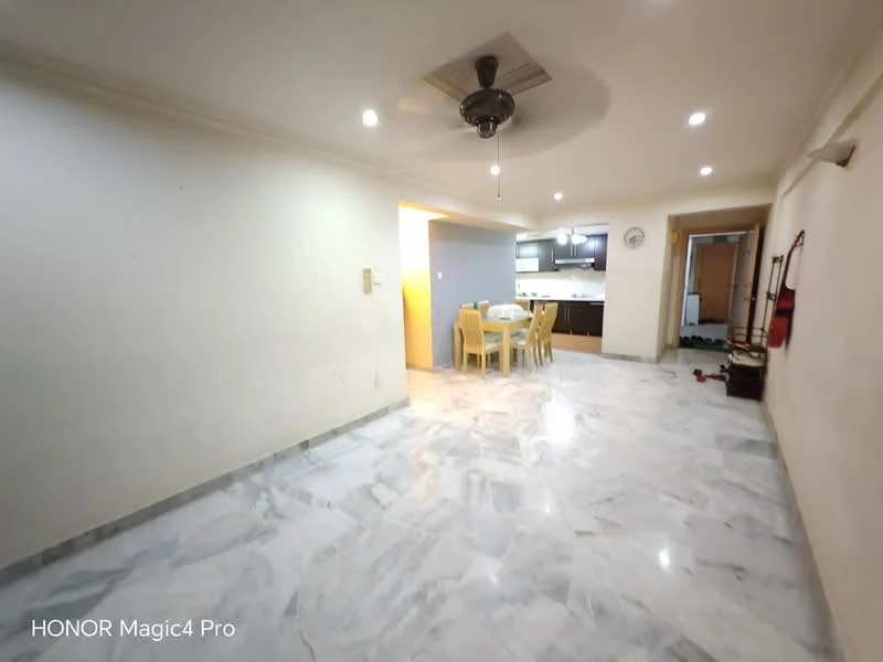 Living features: marble flooring, white painted walls, ceiling fan, recessed downlights, open layout, dining area visible, kitchen area visible, fire extinguisher mounted on wall; style: modern.