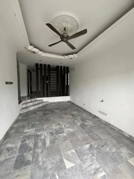 Living features: marble tile flooring, white painted walls, tray ceiling with decorative plaster, 5-blade ceiling fan, staircase in background, recessed lighting, open layout, wall with wooden slats; style: modern.