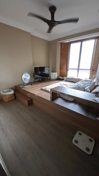 Living features: wooden flooring, cream painted walls, ceiling fan, large windows with wooden blinds, TV console, flat-screen TV, sofa with cushions, coffee table, decorative fan, waste bin, floor mat; style: modern; view: city.