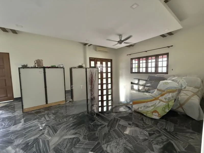 Living features: marble flooring, 5-blade ceiling fan, white painted walls, wooden door, large windows, window treatments, sofa, decorative partition, air conditioning unit; style: modern.