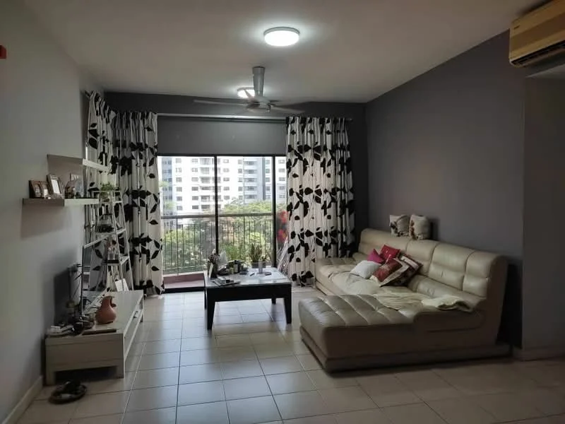 Living features: 3-seater leather sofa in beige, coffee table, wall-mounted TV, TV console, area rug, floor-to-ceiling windows, sheer curtains with floral pattern, ceiling fan, light grey painted walls, white tiled flooring; style: modern; view: garden.