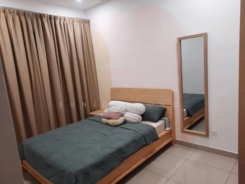 Bedroom features: queen-size bed, wooden bed frame, green bedspread, two decorative pillows, wooden bedside table, full-length mirror, floor-to-ceiling curtains in beige, tiled flooring, wall with soft color accent; style: modern.