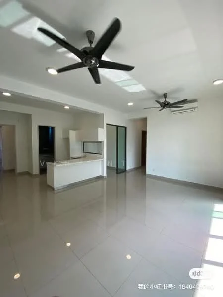 Living features: glossy tile flooring, white painted walls, tray ceiling, 2 ceiling fans, large windows, open layout, wall-mounted air conditioning unit, built-in cabinetry, natural light from windows; style: modern.