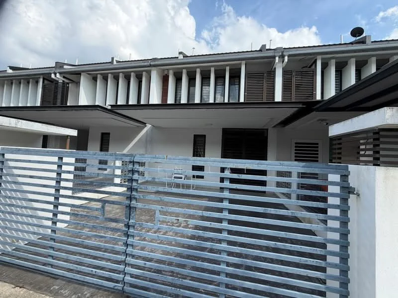 Exterior type: linked terrace house; features: white painted facade, horizontal wooden slats, flat roof, two-storey structure, manicured front yard, paved walkway, metal gate, outdoor seating area, security grill, modern architectural design; style: modern.