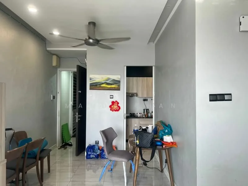 Living features: grey painted walls, glossy tile flooring, 5-blade ceiling fan, wall-mounted air conditioning unit, open kitchen layout, wooden dining chairs, plastic dining chair, small round dining table, kitchen counter with cabinets, kitchen appliances visible; style: modern.
