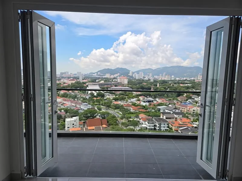 Room features: floor-to-ceiling windows, double French doors, grey tiled flooring, city skyline view, mountain view, balcony space; style: modern; view: city.