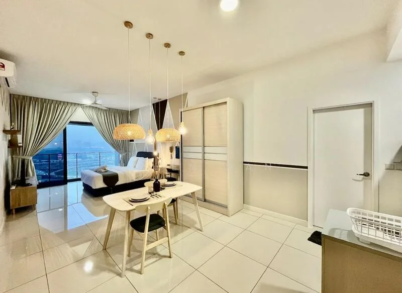 Living features: floor-to-ceiling windows, city view, white painted walls, polished ceramic tile flooring, 5-blade ceiling fan with light, 2 pendant lights above dining table, dining table for 4, upholstered headboard, queen-size bed, built-in wardrobe with sliding doors, curtains, air conditioning unit; style: modern.