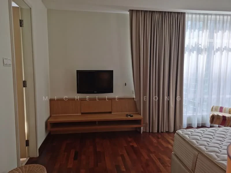 Living features: wooden flooring, white painted walls, floor-to-ceiling windows, sheer curtains, wall-mounted TV, TV console, sofa, decorative cushions, coffee table; style: modern.