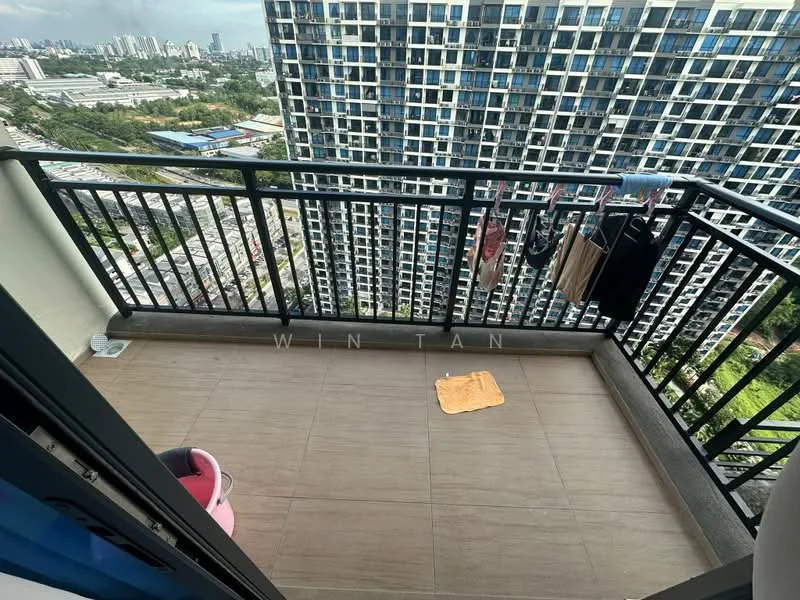 Room features: balcony, black metal railing, tiled flooring, city skyline view, hanging clothes, pink chair, orange mat; style: modern; view: city.