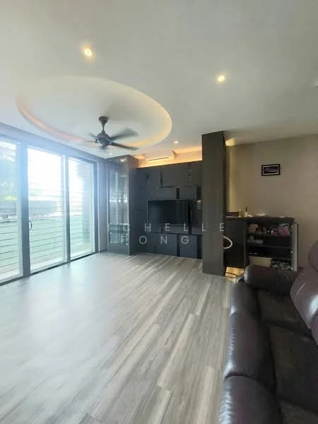 Living features: laminate flooring, tray ceiling with recessed lighting, 5-blade ceiling fan, floor-to-ceiling sliding glass doors, grey accent wall, built-in cabinetry, dark wood cabinetry, open layout, natural light from windows; style: modern; view: garden.