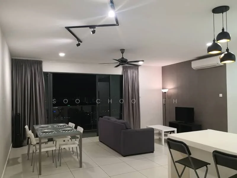 Living features: 3-seater fabric sofa in grey, white coffee table, wall-mounted TV, dining table for 6 with grey chairs, 5-blade ceiling fan with light, recessed downlights, floor-to-ceiling windows, curtains in light grey, light grey walls, tile flooring; style: modern; view: city.