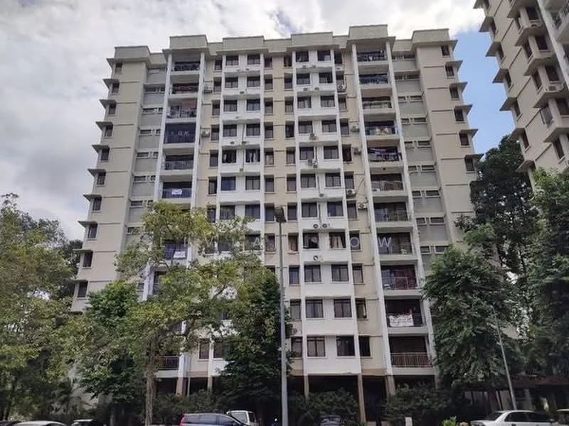 Exterior type: mid-rise condominium; features: cream painted facade, balconies on each floor, multiple windows, surrounded by trees, open-air parking lot, 3-storey mid-rise, urban context with nearby greenery; style: modern.