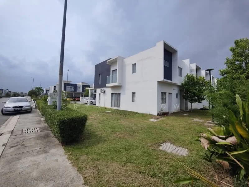 Exterior type: detached bungalow; features: white painted facade, dark accent wall, flat roof, manicured lawn, mature trees, stone-paved walkway, driveway, surrounded by greenery; style: modern.