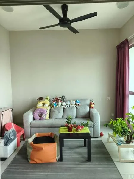Living features: 3-seater fabric sofa in light grey, 5-blade ceiling fan, decorative plants in ceramic pots, coffee table, area rug with striped pattern, wall-mounted window with sheer curtains, plush toys on sofa, green accent table; style: modern.