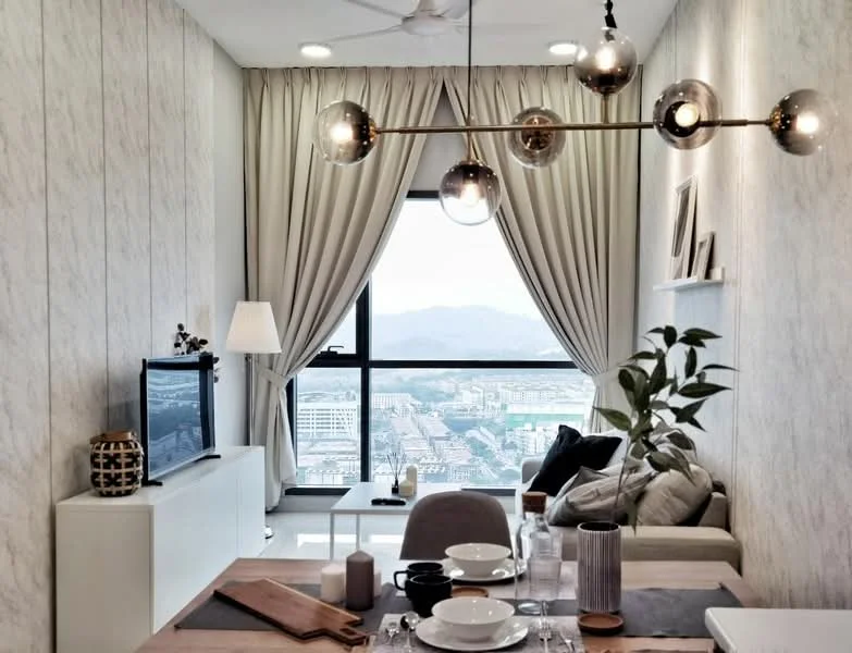 Living features: floor-to-ceiling windows, curtains, 3-blade ceiling fan, sofa in light color, coffee table, TV console, wall-mounted TV, decorative plant, decorative vase, dining table with tableware, wall art, light fixture with multiple bulbs, wooden flooring, accent wall with marble texture; style: modern; view: mountain.