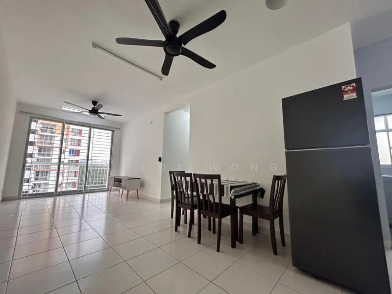 Living features: white painted walls, tile flooring, 2 ceiling fans, sliding glass door, floor-to-ceiling windows, dining table for 4, wooden dining chairs, refrigerator; style: modern; view: city.