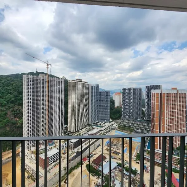 Room view: city.