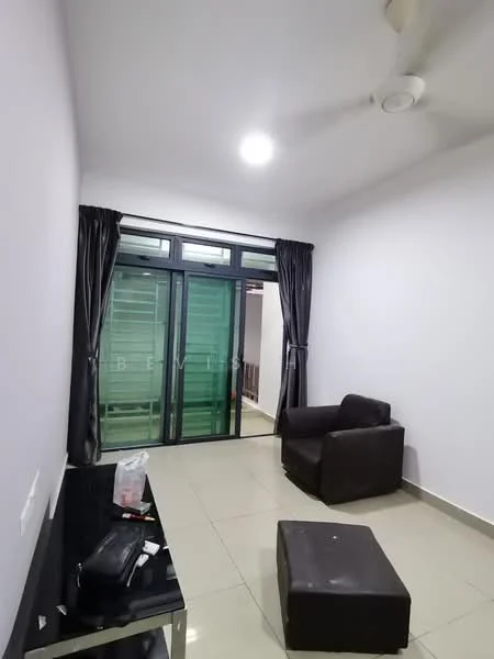 Living features: light grey painted walls, white ceiling, recessed downlights, 5-blade ceiling fan, large sliding glass door, black leather armchair, black ottoman, glass coffee table, ceramic tile flooring, curtains in dark grey; style: modern.