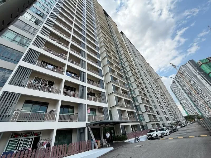 Exterior type: high-rise condominium; features: glass curtain wall, white painted facade, recessed balconies, multiple storeys, entrance with awning, parking area, surrounded by urban landscape, visible balconies with railings, construction cranes in background; style: modern.