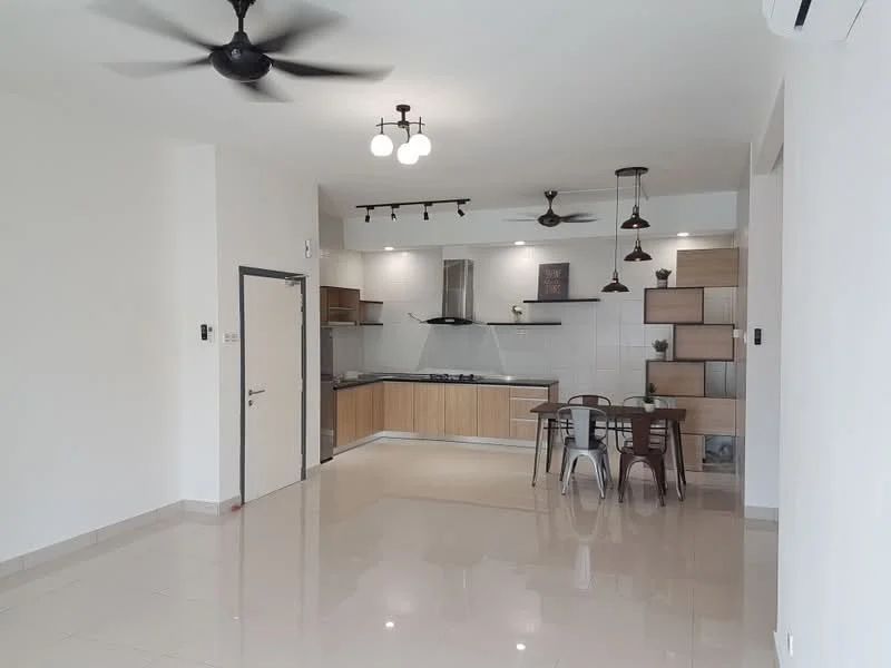 Living features: polished ceramic tile flooring, white painted walls, 5-blade ceiling fan with light, 2-blade ceiling fan, recessed downlights, kitchen island with wooden cabinetry, stainless-steel range hood, built-in gas hob, open shelving, dining table with metal chairs, wall-mounted kitchen cabinets, countertop with backsplash; style: modern.