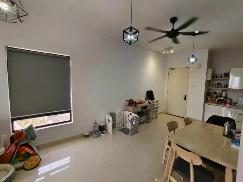Living features: white painted walls, glossy tile flooring, 5-blade ceiling fan with light, large window with roller blinds, dining table with wooden chairs, open shelving unit, kitchen area with cabinets, refrigerator, kettle, various kitchen appliances on countertop, decorative items on shelves, pet area with toys; style: modern; view: city.