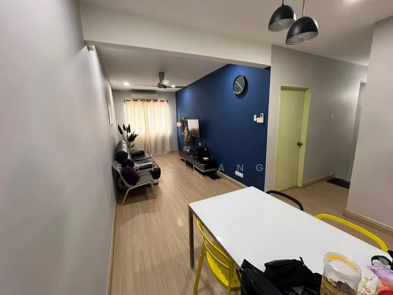 Living features: grey leather sofa, wooden coffee table, TV console, wall-mounted TV, 5-blade ceiling fan with light, cream curtains, blue accent wall, light wood flooring, decorative wall clock, houseplants in ceramic pots; style: modern. Dining features: white dining table, yellow dining chairs, open space layout; style: modern.