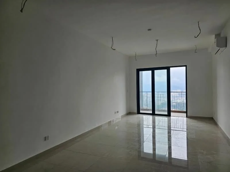 Living features: white painted walls, polished marble flooring, floor-to-ceiling windows, sliding glass door, unfurnished, ceiling with exposed wiring, 1 wall-mounted split AC, balcony view; style: modern; view: city.