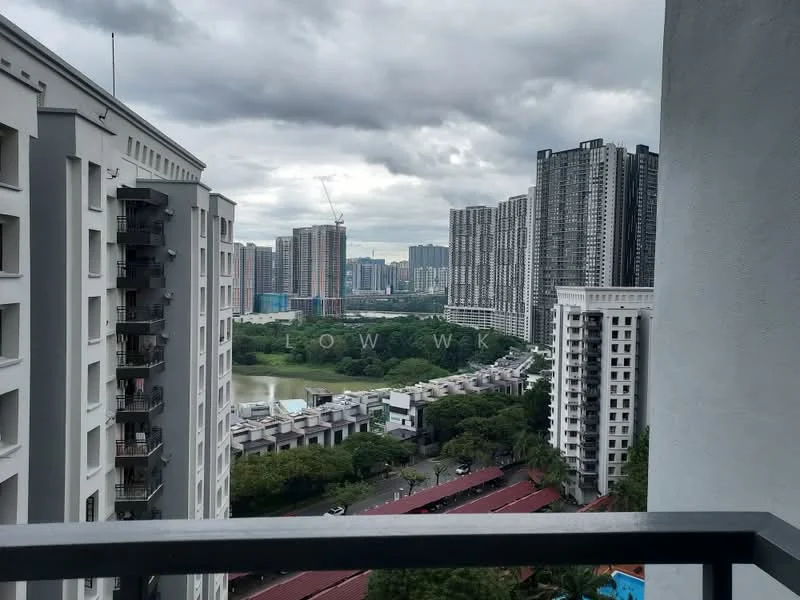 Room view: city.