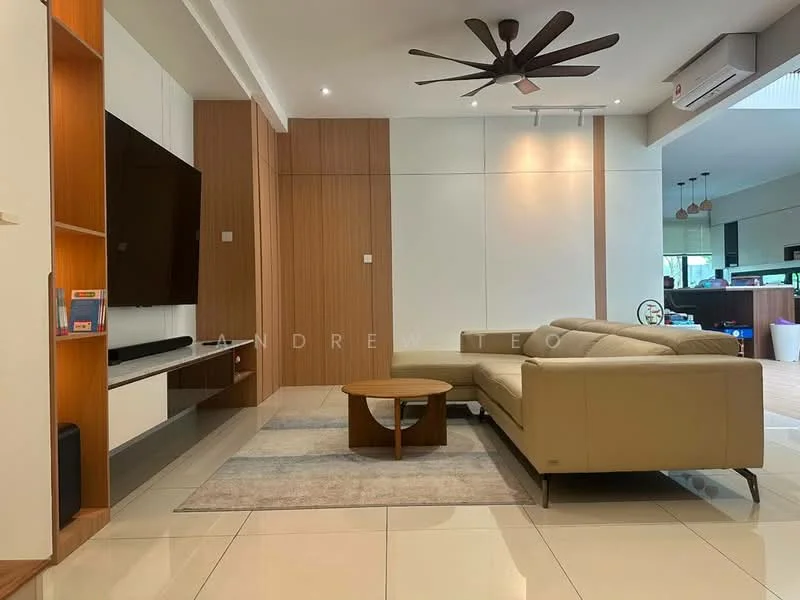 Living features: 3-seater leather sofa in beige, coffee table, wall-mounted TV, TV console, area rug, ceiling fan with light, recessed downlights, wood panel accent wall, large windows, open layout to kitchen, decorative wall art; style: modern.
