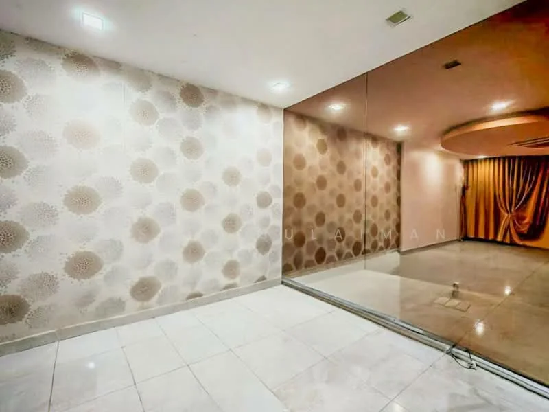 Room features: cream wallpaper with floral pattern, mirrored wall, marble tile flooring, recessed downlights, curtains in warm tones, cove ceiling, open space layout; style: modern.