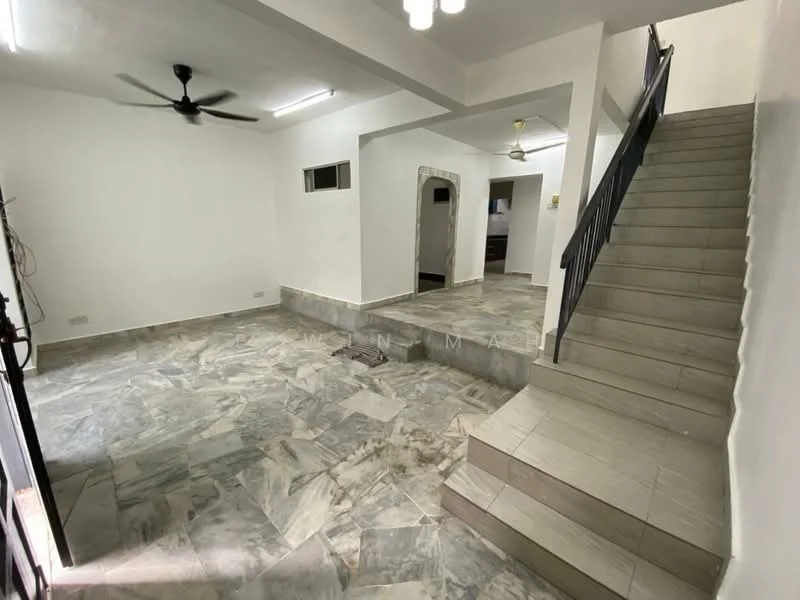 Living features: marble flooring, white painted walls, ceiling fan, recessed lighting, staircase, large windows, open layout, neutral color scheme; style: modern. Room features: tile flooring, white painted walls, ceiling fan, doorway to kitchen, open layout.