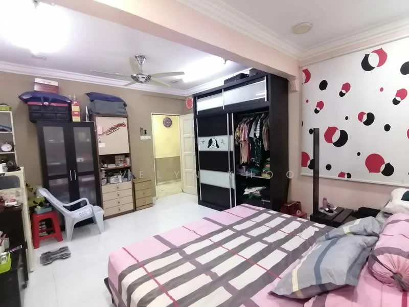 Bedroom features: queen-size bed with patterned bedding, upholstered headboard, 2 bedside lamps, built-in wardrobe with sliding doors, chest of drawers, plastic chair, decorative wall with polka dot pattern, white tiled flooring, ceiling fan, wall-mounted mirror; style: modern.