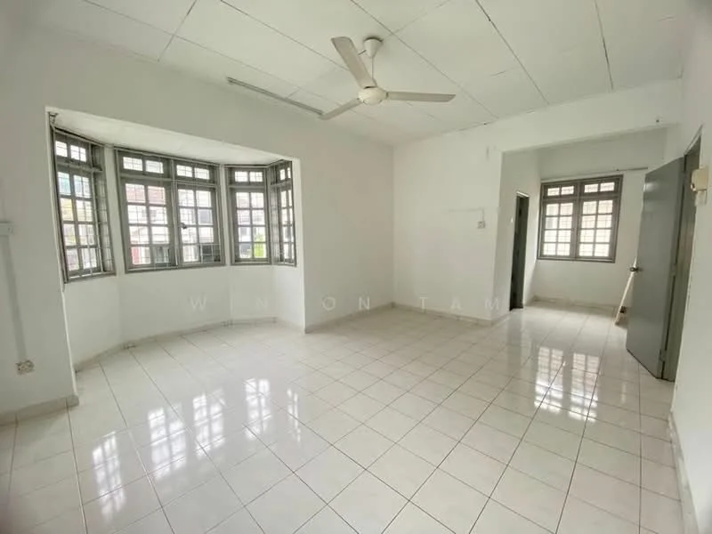 Living features: white painted walls, white tiled flooring, 5-blade ceiling fan, large bay windows, multiple window panes, natural light from windows, high ceiling, no visible furniture; style: minimalist.