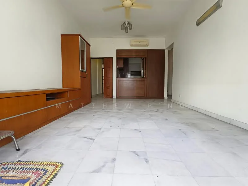 Living features: white painted walls, marble tile flooring, 5-blade ceiling fan, built-in wooden cabinetry, open kitchen layout, large window, air conditioning unit, decorative wall paneling; style: modern.