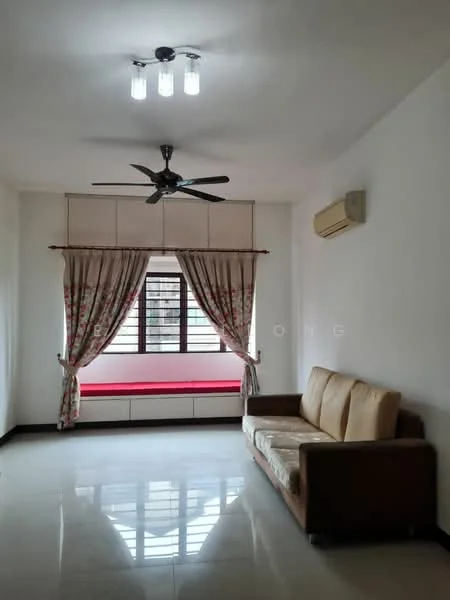 Living features: 3-seater fabric sofa in beige, floor-to-ceiling window, sheer curtains, red window seat, 5-blade ceiling fan with light, wall-mounted split AC, white painted walls, glossy tile flooring, decorative wall molding; style: modern.