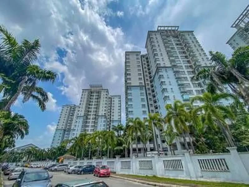 Exterior type: high-rise condominium; features: glass curtain wall, white painted facade, approximately 15-storey high-rise, manicured landscaping, palm trees, open-air parking lot, surrounded by mature greenery; style: modern.