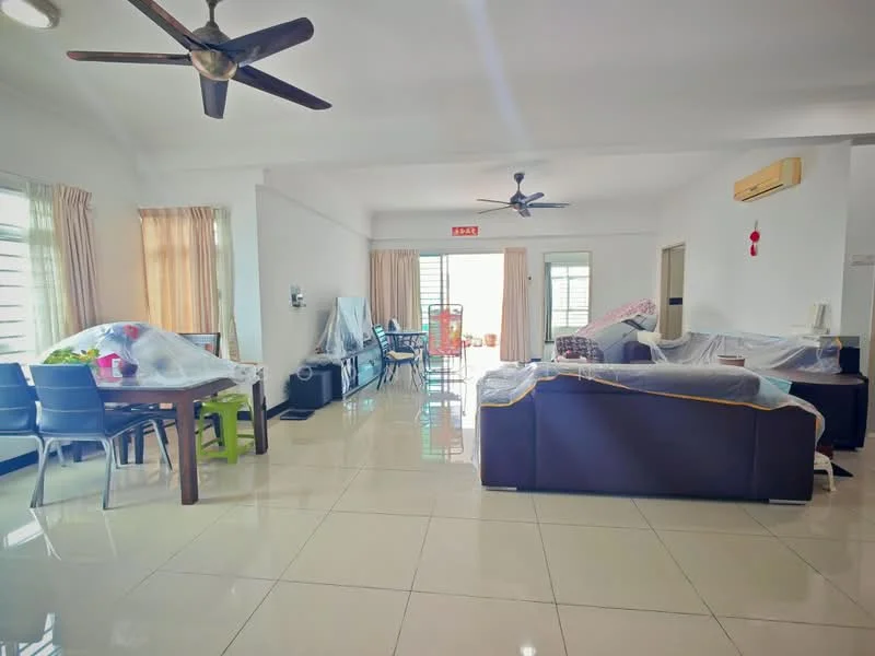 Living features: cream painted walls, glossy tile flooring, 5-blade ceiling fan, 2-seater leather sofa, 3-seater fabric sofa in grey, coffee table, dining table with chairs, floor-to-ceiling windows with sheer curtains, air conditioning unit, decorative wall clock; style: modern.