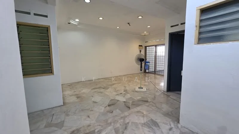 Room features: white painted walls, marble flooring, recessed downlights, ceiling fan, large windows, sliding glass door, open layout, corner fan; style: modern.