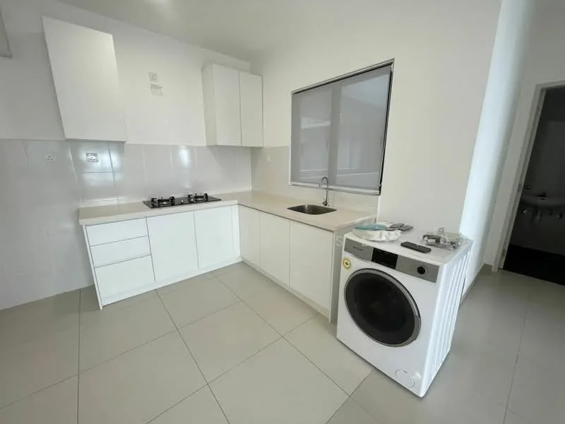 Kitchen features: white cabinetry, light-colored countertop, stainless-steel sink, chrome pull-down faucet, built-in gas hob, exhaust hood, white tiled backsplash, ceramic tile flooring, washing machine, window with blinds; style: modern.