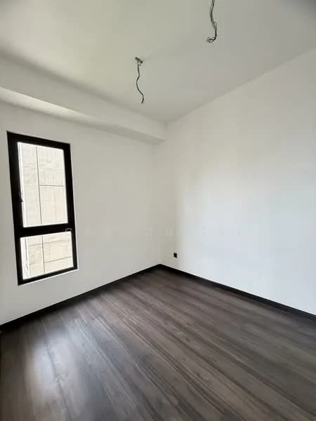 Room features: white painted walls, dark wood laminate flooring, single window, exposed ceiling with hanging wires.