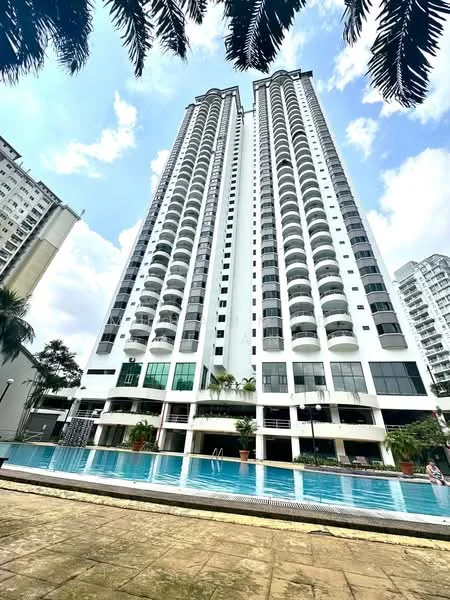 Exterior type: high-rise condominium; features: white painted facade, glass curtain wall, recessed balconies, approximately 30-storey high-rise, infinity pool, pool deck with loungers, landscaped garden area, palm trees, manicured lawn, outdoor dining area; style: modern.