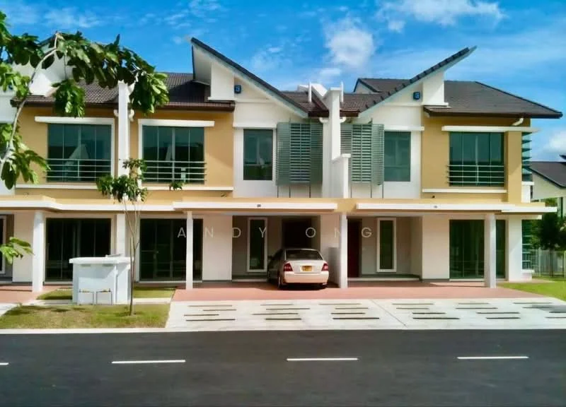 Exterior type: linked terrace house; features: two-storey building, cream painted facade, glass windows, horizontal louvre screens, pitched tile roof, manicured lawn, paved driveway, car porch, front porch area, surrounded by greenery; style: modern.